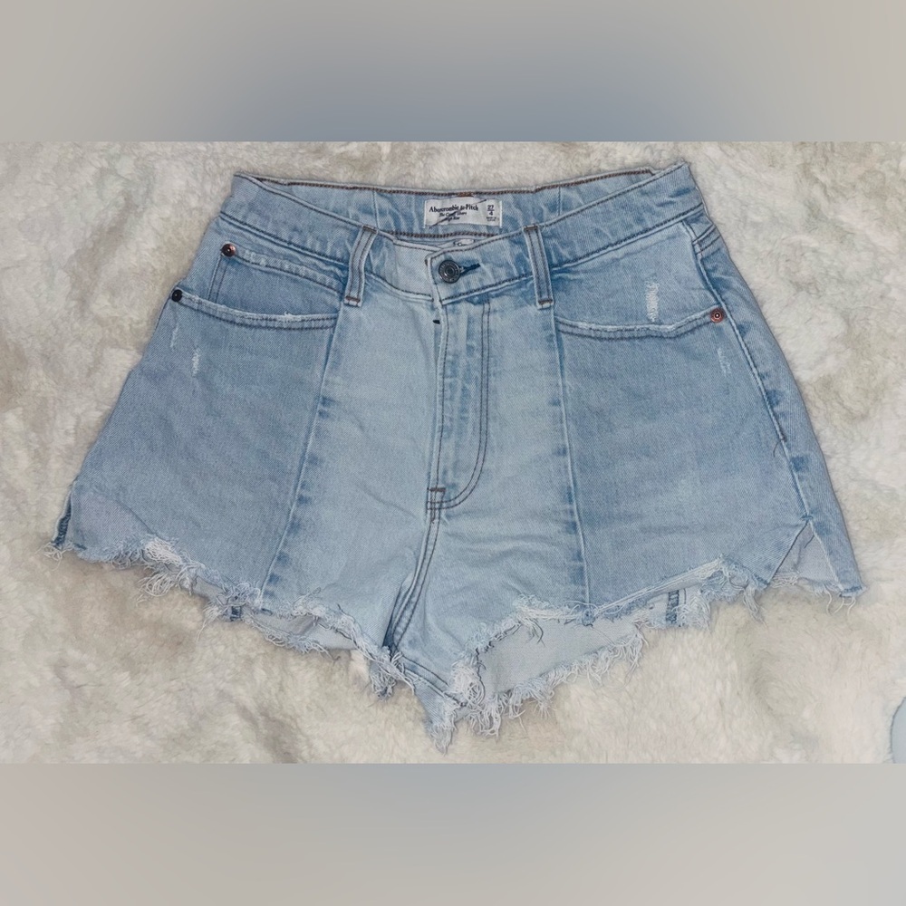 Abercrombie and Fitch The Curve High Rise 90’s Light Blue Shorts Size 27